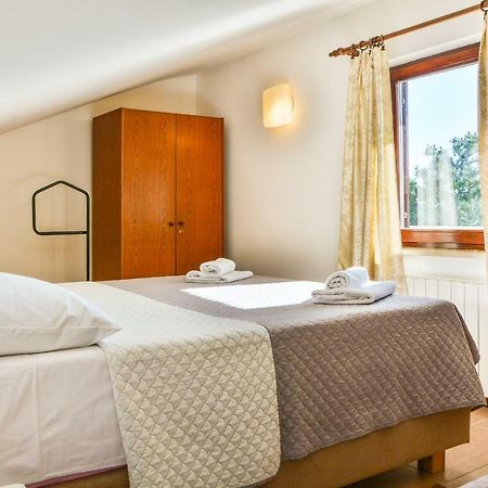 Bella Vista Apartments ซริกเวนิซา ภายนอก รูปภาพ