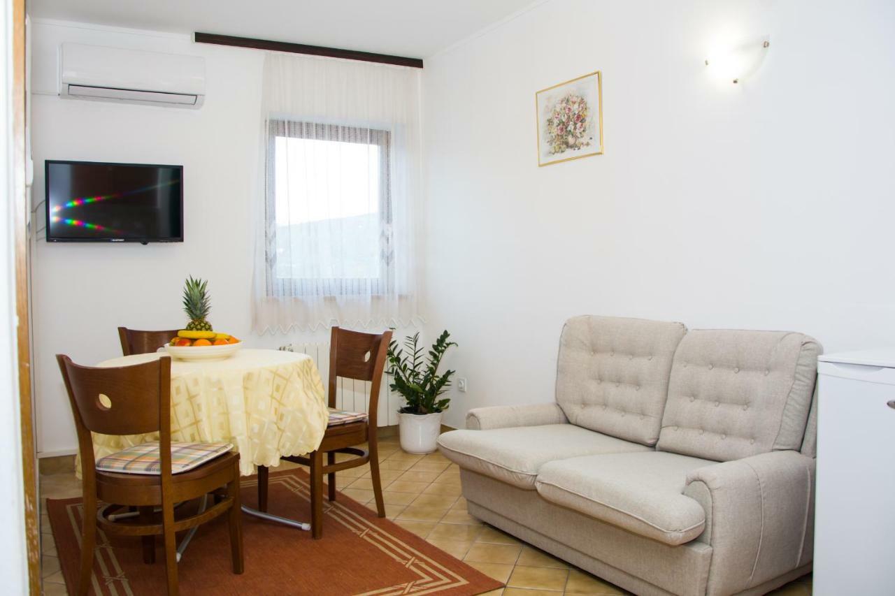 Bella Vista Apartments ซริกเวนิซา ภายนอก รูปภาพ