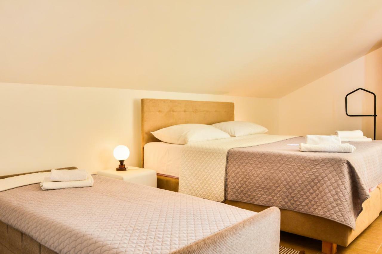 Bella Vista Apartments ซริกเวนิซา ภายนอก รูปภาพ